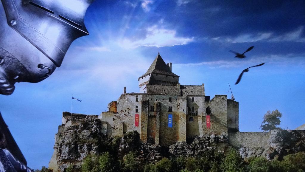 TERRE d'HISTOIRE - Baignade, canoë, piste cyclable à proximité Castelnaud-la-Chapelle Esterno foto